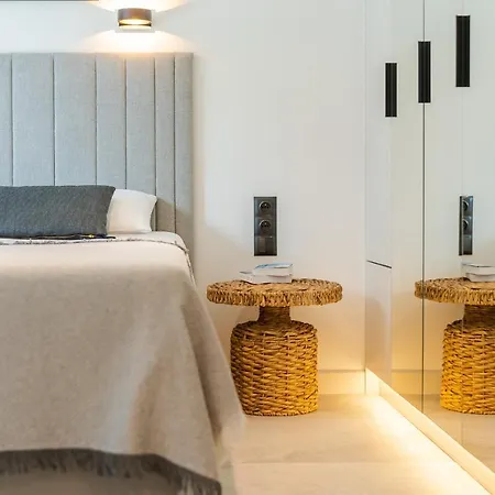 Mare Shellter Kolo Kolobrzegu