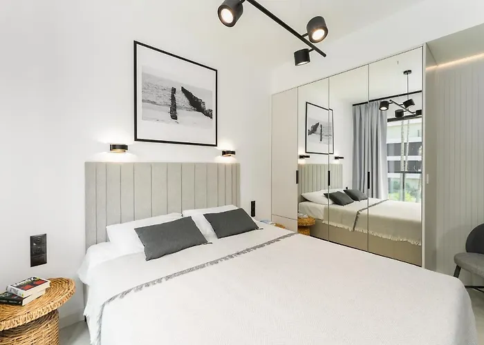 Mare Shellter Kolo Kolobrzegu * 로고보