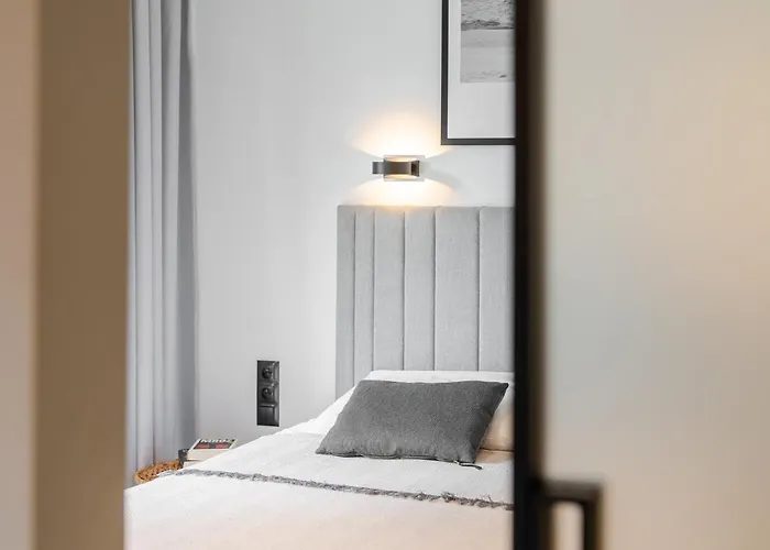 Mare Shellter Kolo Kolobrzegu